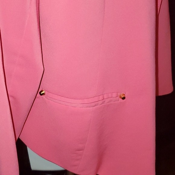 Pink blazer - Picture 2 of 3
